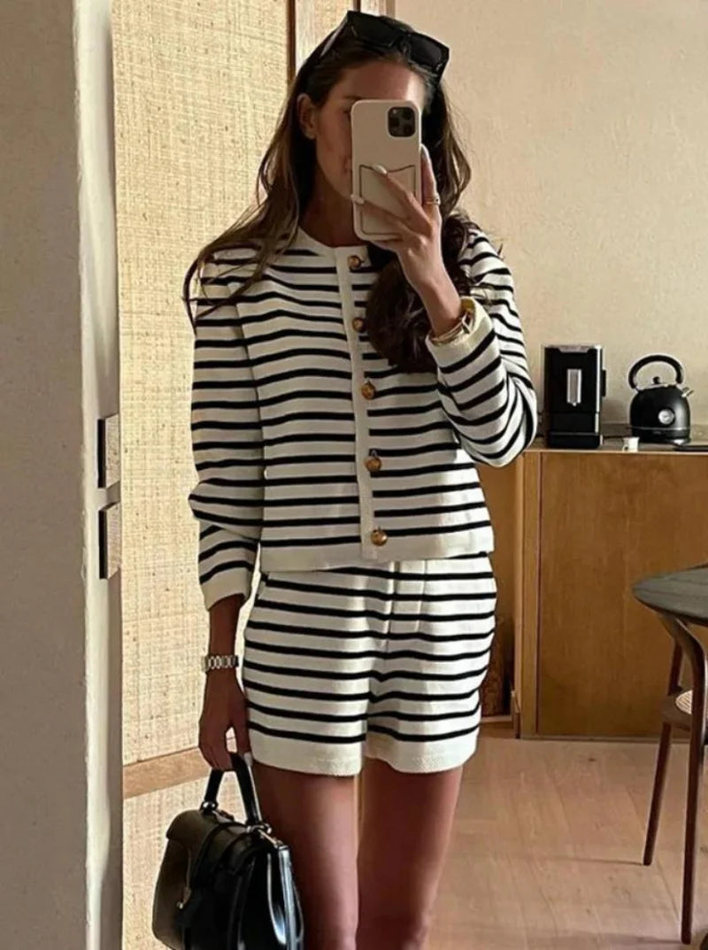 Conjunto listrado Marisa