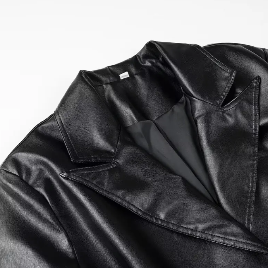 Sobretudo em Couro Geovanna