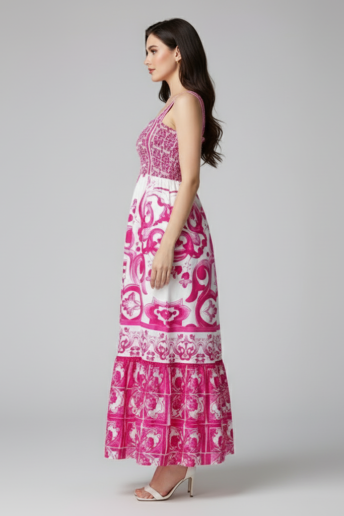 Modelo virada para o lado esquerdo