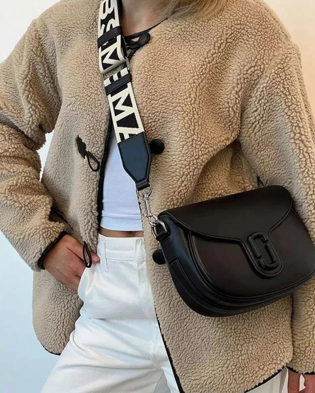 Casaco Feminino De Lã peluciado Lina