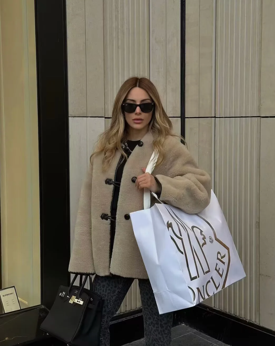 Casaco Feminino De Lã peluciado Lina