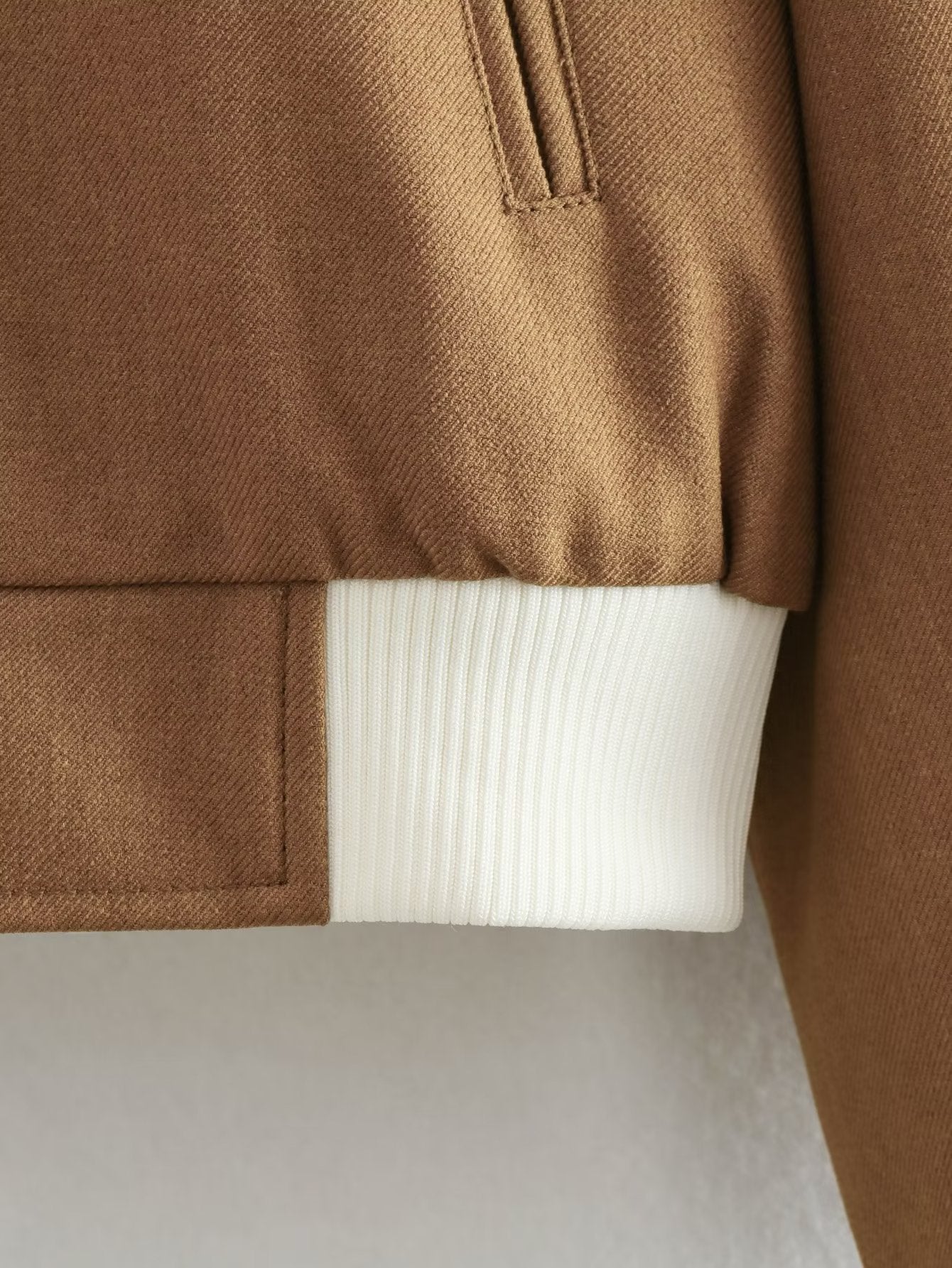 Jaqueta Feminina De Lã Contrast